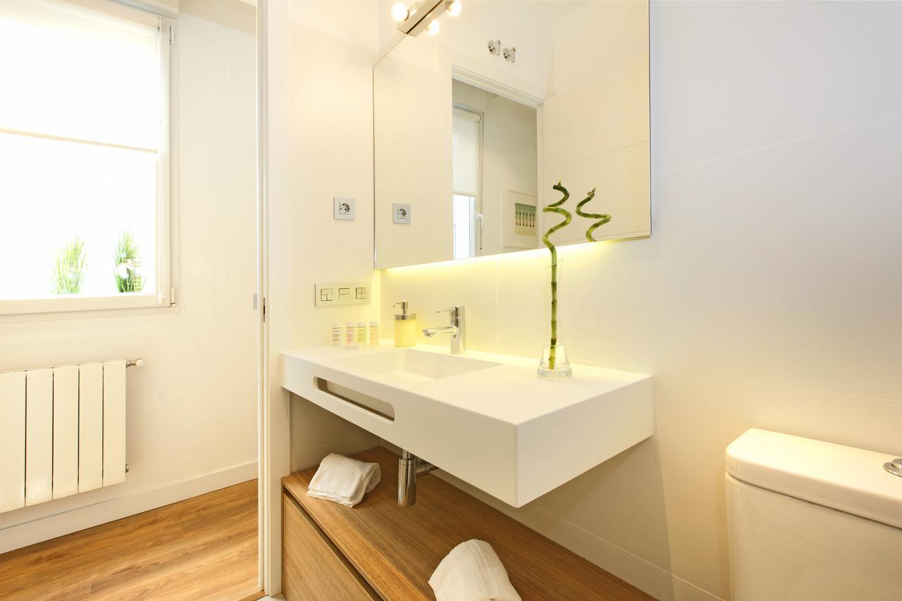 Opera Suites Madrid Buitenkant foto