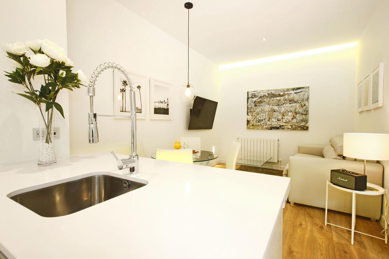 Opera Suites Madrid Buitenkant foto