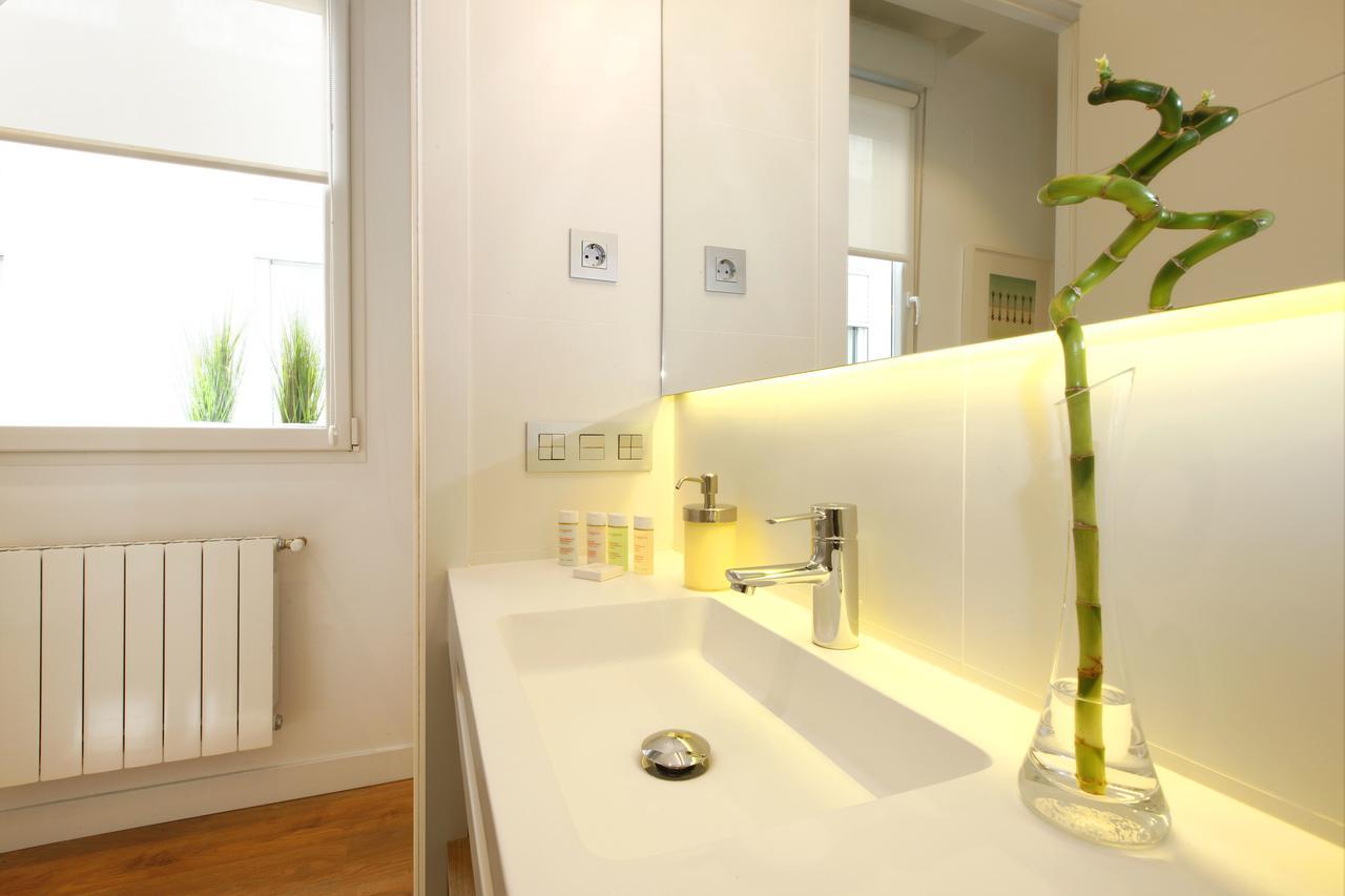 Opera Suites Madrid Buitenkant foto