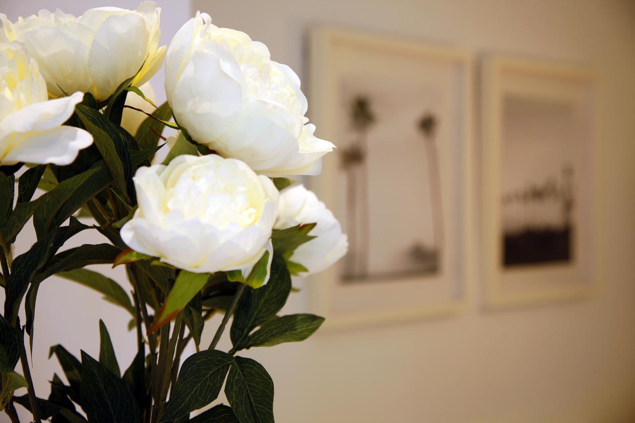 Opera Suites Madrid Buitenkant foto