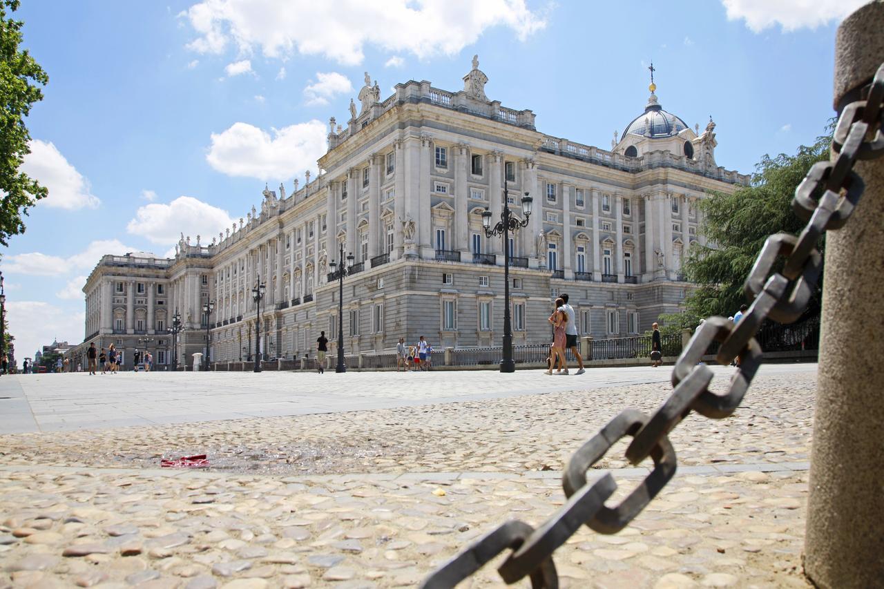 Opera Suites Madrid Buitenkant foto